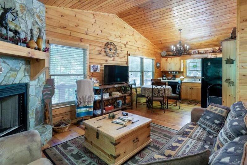 Mountain Spirit Cabin - Fireplace And Hot Tub Villa Blue Ridge Kültér fotó